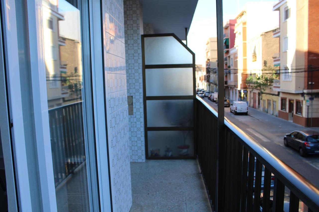 Apartamento Apartamento moderno y confortable en El Cabanyal Valencia Exterior foto